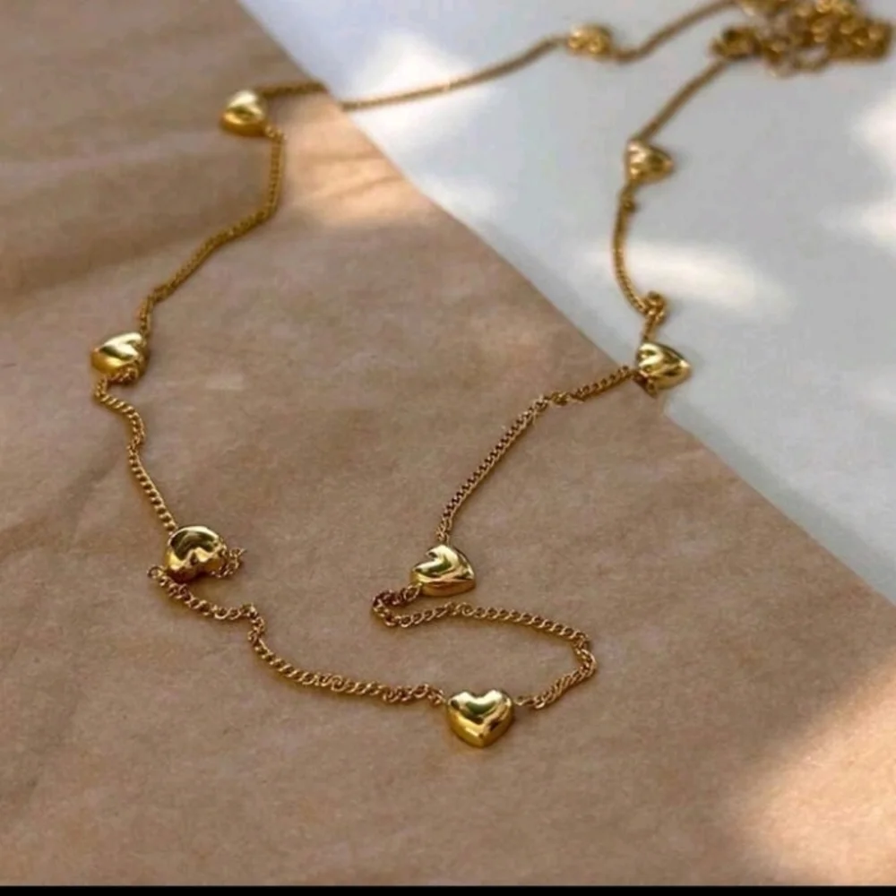 NEW! 18K Gold Plated Minimalist Simple Petite Hearts Station Chain Necklace - Picture 3 of 6